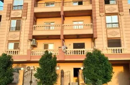 Apartment - 3 Bedrooms - 2 Bathrooms for sale in 1st Neighborhood - 8th Area - Shorouk City - Cairo