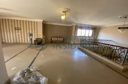 دوبلكس - 6 غرف نوم - 3 حمامات للايجار في شارع الغزل و النسيج - المهندسين - الجيزة