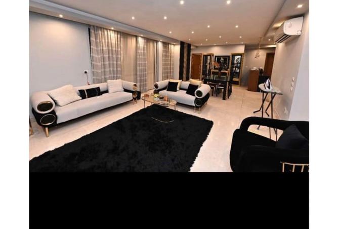 8121414 - Property Image 2