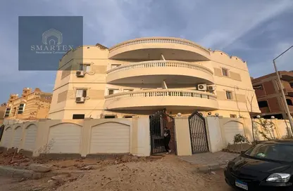 Apartment - 3 Bedrooms - 2 Bathrooms for sale in 2nd Neighborhood - 2nd District West - Shorouk City - Cairo
