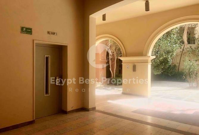 8068022 - Property Image 2