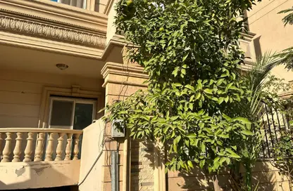 Apartment - 2 Bedrooms - 2 Bathrooms for sale in El Narges Buildings - Al Narges - New Cairo City - Cairo