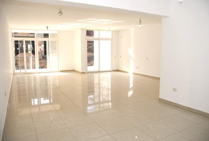 8019911 - Property Image 2