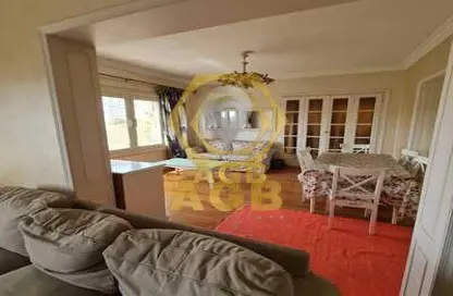 Apartment - 3 Bedrooms - 2 Bathrooms for sale in Al Maqrizi St. - Zamalek - Cairo