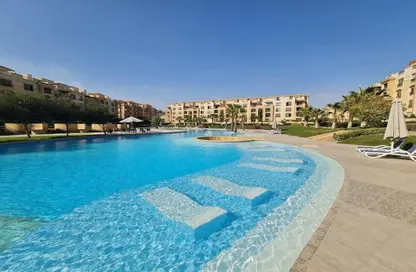 Apartment - 3 Bedrooms - 3 Bathrooms for sale in Stone Residence - 5th Settlement Compounds - The 5th Settlement - New Cairo City - Cairo