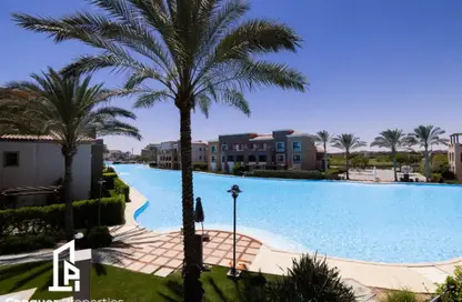 منزل مزدوج - 6 غرف نوم - 5 حمامات للبيع في مراسي - سيدي عبد الرحمن - الساحل الشمالي