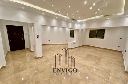 Apartment - 3 Bedrooms - 1 Bathroom for sale in Al Shaheed Fouad Abd El Hakeem El Gamal St. - Manteqet Al Cinema - Nasr City - Cairo