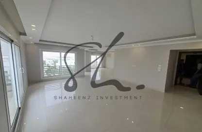 Apartment - 3 Bedrooms - 2 Bathrooms for sale in Hyde Park - 5th Settlement Compounds - The 5th Settlement - New Cairo City - Cairo