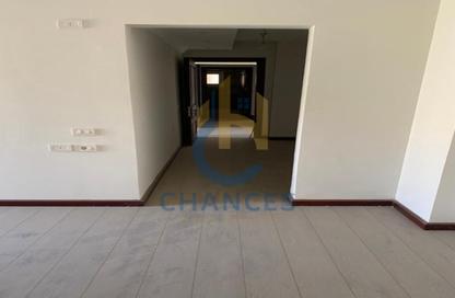 Apartment - 3 Bedrooms - 3 Bathrooms for sale in Tijan - Zahraa El Maadi - Hay El Maadi - Cairo