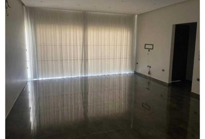 8064239 - Property Image 3