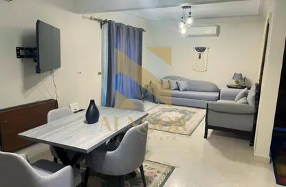 شقة - غرفة نوم - 1 حمام للايجار في حدائق المهندسين - الحي الرابع - الشيخ زايد - الجيزة
