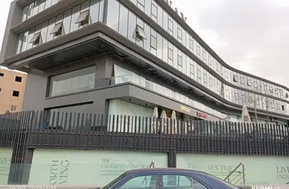 محل تجاري - استوديو - 1 حمام للايجار في سواي مول - محور محمد نجيب - المستثمرين الشمالية - مدينة القاهرة الجديدة - القاهرة