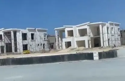 منزل مزدوج - 4 غرف نوم - 4 حمامات للبيع في كالي كوست - راس الحكمة - الساحل الشمالي