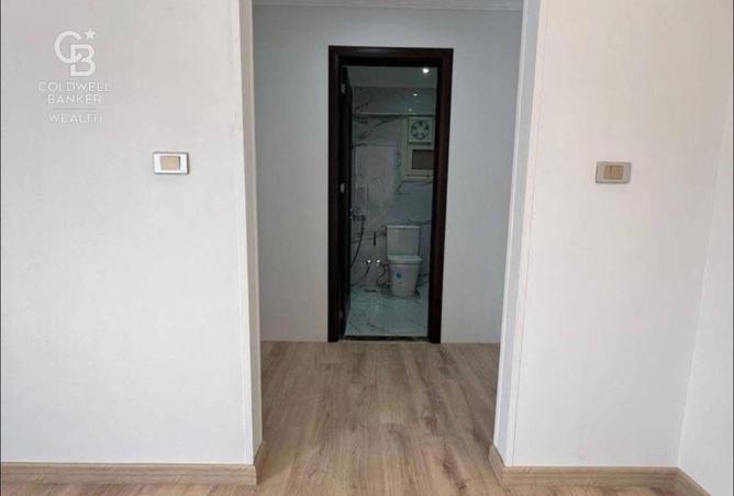 8421877 - Property Image 2