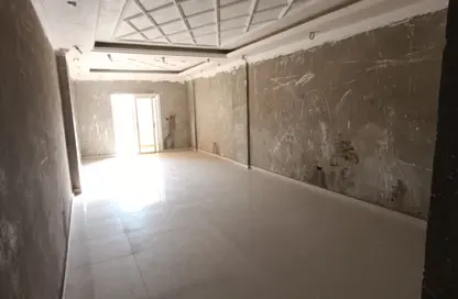 Apartment - 3 Bedrooms - 2 Bathrooms for sale in 2nd Neighborhood - 8th Area - Shorouk City - Cairo