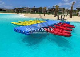 Chalet - 3 bedrooms for للبيع in Swan Lake - Qesm Ad Dabaah - North Coast
