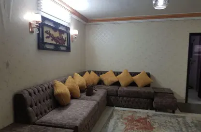 Apartment - 3 Bedrooms - 2 Bathrooms for rent in Cornish El Nile St. - Maadi - Hay El Maadi - Cairo