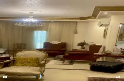 شقة - 3 غرف نوم - 2 حمامات للبيع في البنفسج 3 - البنفسج - مدينة القاهرة الجديدة - القاهرة