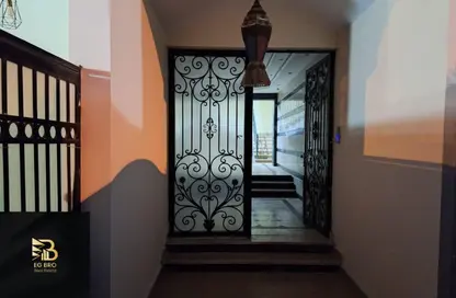 Apartment - 2 Bedrooms - 2 Bathrooms for sale in New Cairo City - Cairo