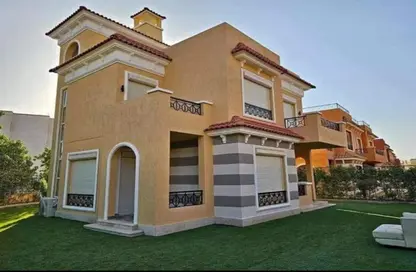 Villa - 5 Bedrooms - 5 Bathrooms for sale in Kayan - Sheikh Zayed Compounds - Sheikh Zayed City - Giza