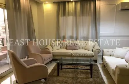 شقة - 3 غرف نوم - 3 حمامات للايجار في شارع دكتور ياسين عبد الغفار - المنطقة ج - حى جنوب الاكايمية - مدينة القاهرة الجديدة - القاهرة