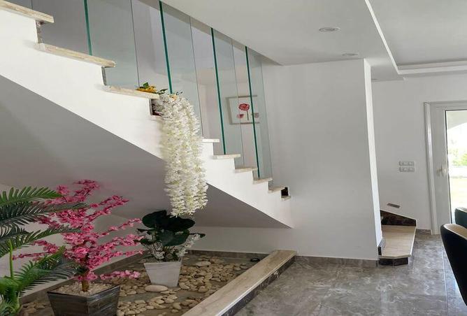 8204032 - Property Image 2