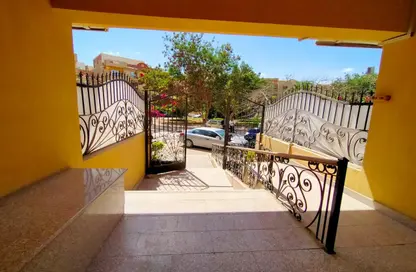Apartment - 2 Bedrooms - 2 Bathrooms for rent in Al Hekma St. - Sheikh Zayed City - Giza
