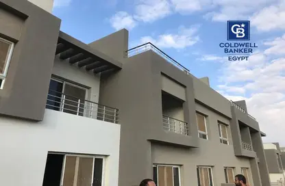 Townhouse - 4 Bedrooms - 4 Bathrooms for sale in Etapa - Sheikh Zayed Compounds - Sheikh Zayed City - Giza