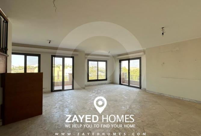 8090925 - Property Image 3