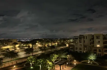 شقة - 3 غرف نوم - 3 حمامات للبيع في سيراس - اب تاون كايرو - المقطم - القاهرة