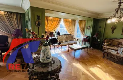 شقة - 4 غرف نوم - 3 حمامات للبيع في شارع محمد حسنين هيكل - المنطقة السادسة - مدينة نصر - القاهرة