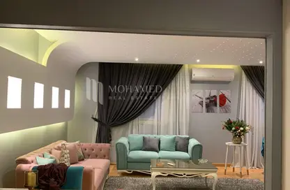 شقة - 3 غرف نوم - 3 حمامات للبيع في زايد 2000 - الحي الرابع - الشيخ زايد - الجيزة