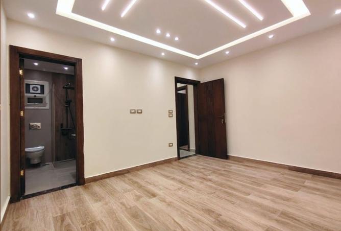 8086250 - Property Main Image