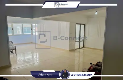 Apartment - 2 Bedrooms - 1 Bathroom for sale in Mostafa Kamel Mosque St. - Kafr Abdo - Roushdy - Hay Sharq - Alexandria