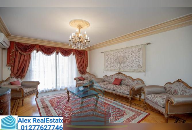 8021081 - Property Image 2