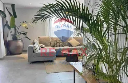Apartment - 2 Bedrooms - 2 Bathrooms for sale in Hyde Park - 5th Settlement Compounds - The 5th Settlement - New Cairo City - Cairo