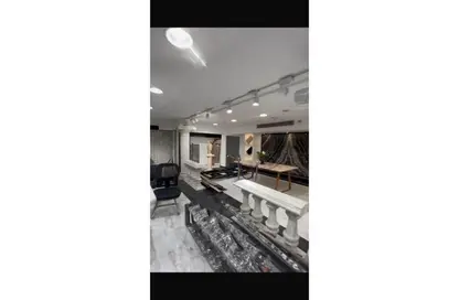 Show Room - Studio - 2 Bathrooms for rent in Samir Abdel Raouf St. - 8th Zone - Nasr City - Cairo