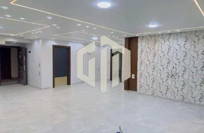 مساحات مكتبية - استوديو - 1 حمام للايجار في وان قطامية - كمبوندات القطامية - القطامية - مدينة القاهرة الجديدة - القاهرة