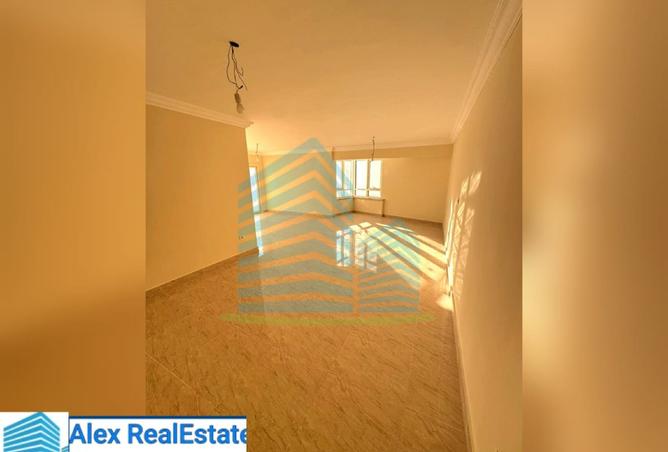 8105336 - Property Image 2