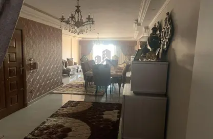 شقة - 3 غرف نوم - 2 حمامات للبيع في شارع السيدة سكينة إبنت الحسين - كفر عبده - رشدي - حي شرق - الاسكندرية