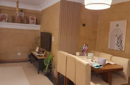 Apartment - 2 Bedrooms - 2 Bathrooms for rent in Doctor Yassin Abdel Ghaffar St. - Area C - Ganoob El Acadimia - New Cairo City - Cairo
