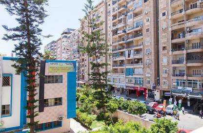 شقة - 3 غرف نوم - 2 حمامات للبيع في شارع البرت الاول - سموحة - حي شرق - الاسكندرية
