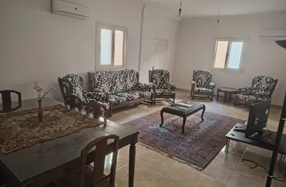 شقة - 3 غرف نوم - 1 حمام للايجار في شارع 2 - الحي الثاني - التجمع الخامس - مدينة القاهرة الجديدة - القاهرة