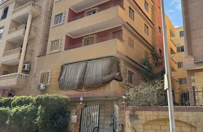 Whole Building - 7+ Bedrooms - 7+ Bathrooms for sale in Doctor Mostafa Mosharafa St. - 2nd District - 6 October City - Giza