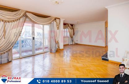 Duplex - 5 Bedrooms - 3 Bathrooms for sale in Mostafa Abou Heif St. - Saba Basha - Hay Sharq - Alexandria