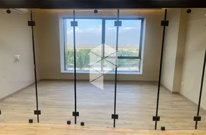 Office Space - Studio - 2 Bathrooms for rent in Lake View Residence - 5th Settlement Compounds - The 5th Settlement - New Cairo City - Cairo