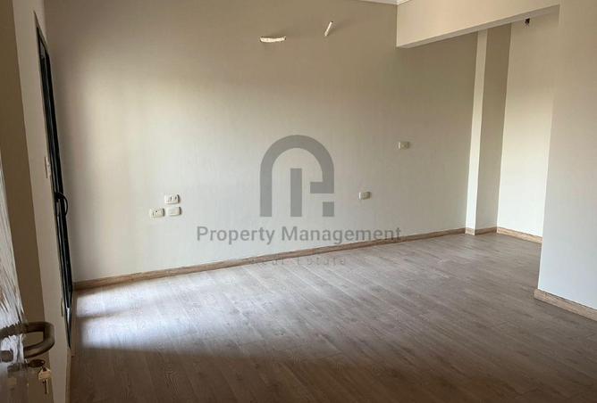 8207636 - Property Image 2