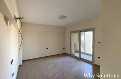 Apartment - 2 Bedrooms - 1 Bathroom for sale in Creek Town - The 1st Settlement - New Cairo City - Cairo