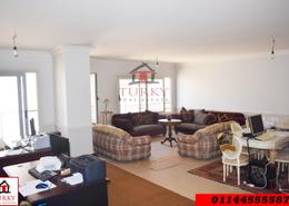 Apartment - 3 bedrooms - 3 bathrooms for للبيع in Kafr Abdo St. - Kafr Abdo - Roushdy - Hay Sharq - Alexandria