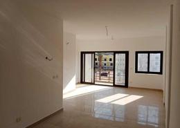 Apartment - 3 bedrooms - 3 bathrooms for للايجار in Fifth Square - North Investors Area - New Cairo City - Cairo